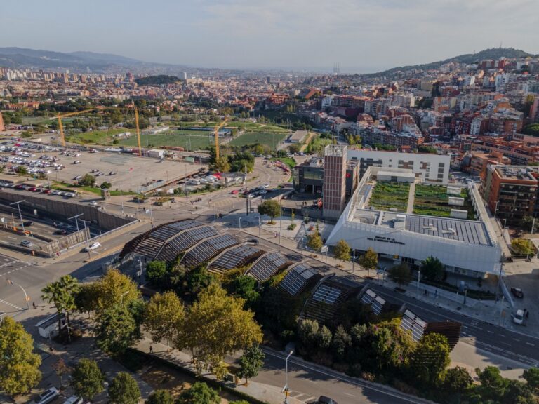 Veïns del Putxet i la Bonanova podran accedir a l’energia neta d’una pèrgola solar municipal Veïns del Putxet i la Bonanova podran accedir a l’energia neta d’una pèrgola solar municipal