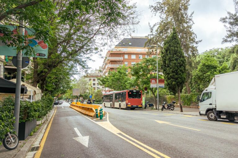 Les queixes sobre la mobilitat amb transport públic centren el Consell de Barri de la Bonanova