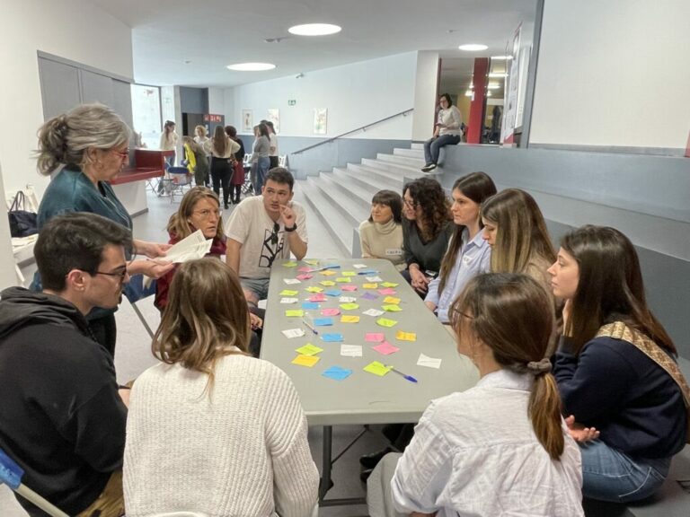Parlem des de l’eix de salut i cures: La Drecera