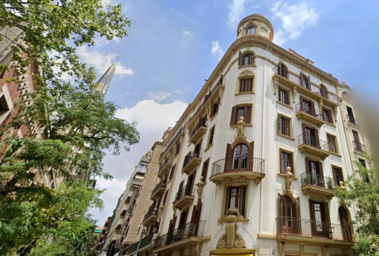 La Casa Lluís Estrader: l’edifici noucentista a Galvany de l’arquitecte Ramon Puig La Casa Lluís Estrader: l’edifici noucentista a Galvany de l’arquitecte Ramon Puig