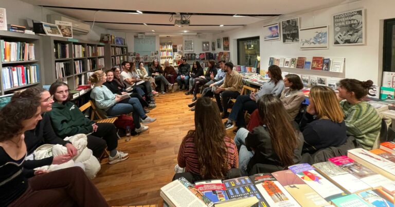 Pol Guasch visita Sarrià per desvelar el procés creatiu darrere la seva última novel·la