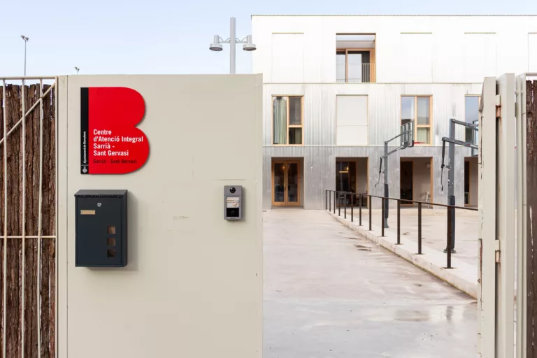 Un centre d’acollida a persones sense llar de la Bonanova, al punt de mira de l’extrema dreta