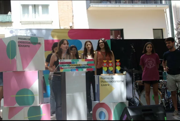 El cau Mare de Déu de Montserrat, guardonat pel projecte solidari amb la DANA