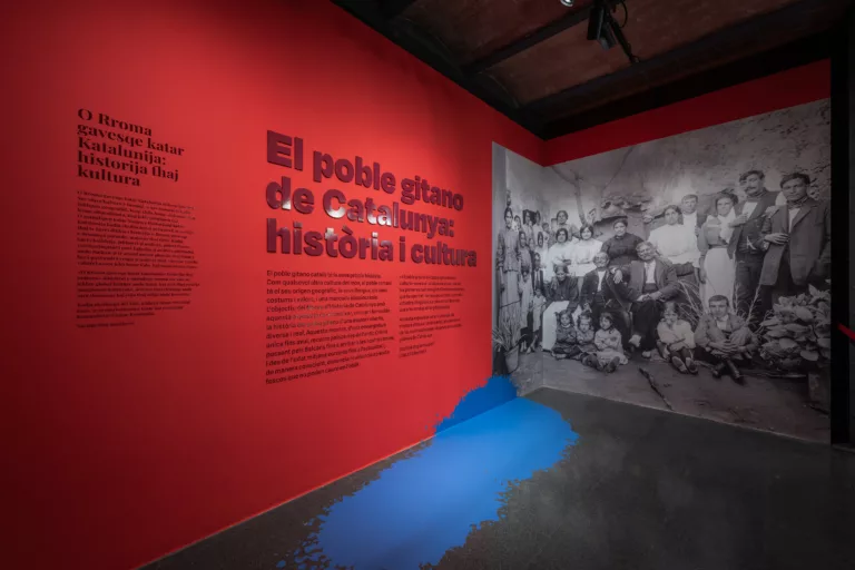 Una gran exposició al Museu d’Història de Catalunya fa justícia al llegat del poble gitano del nostre país