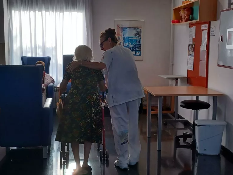 Catalunya desplega l’atenció integrada social i sanitària: més coordinació, més salut, més benestar