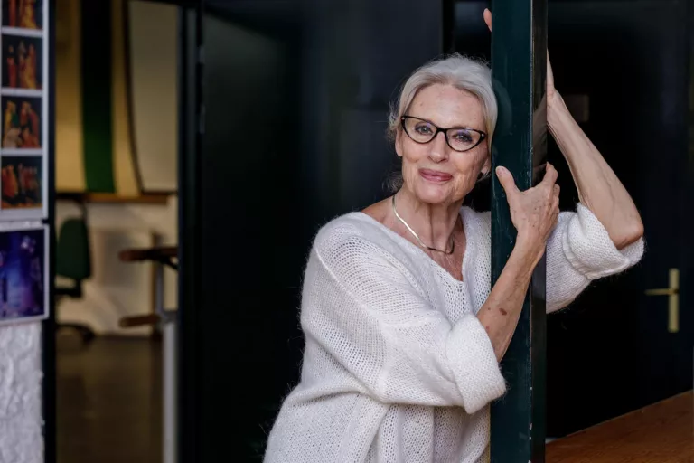 Coco Comin rep el Premi Carme Mechó a l’excel·lència pedagògica de la dansa