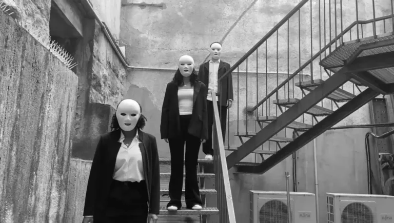 La mostra Reacciona 3 planta cara a la desinformació i manipulació digital